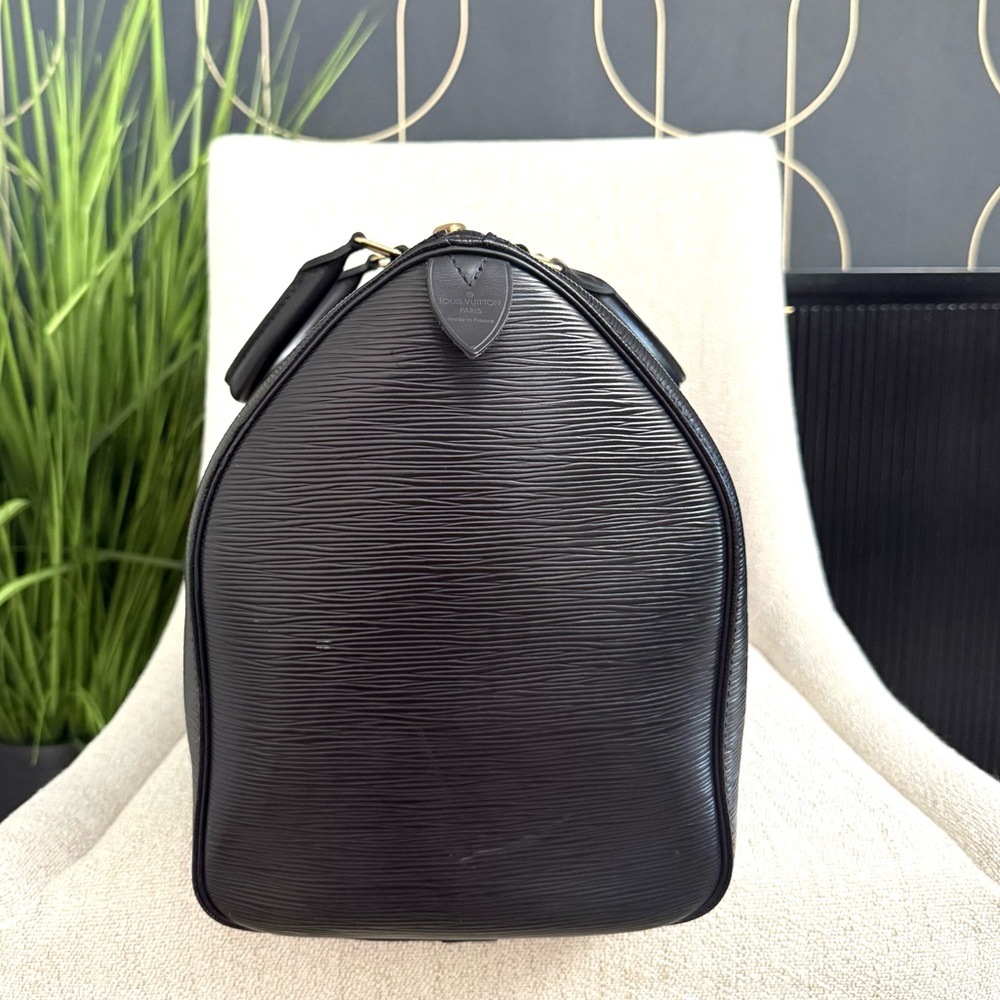 Authentic Louis Vuitton unisex Keepall 45 bag black Epi leather - Picture 6 of 16